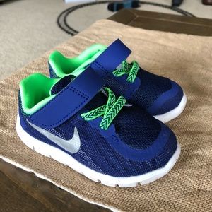 Like new Toddler 6c Nike Free